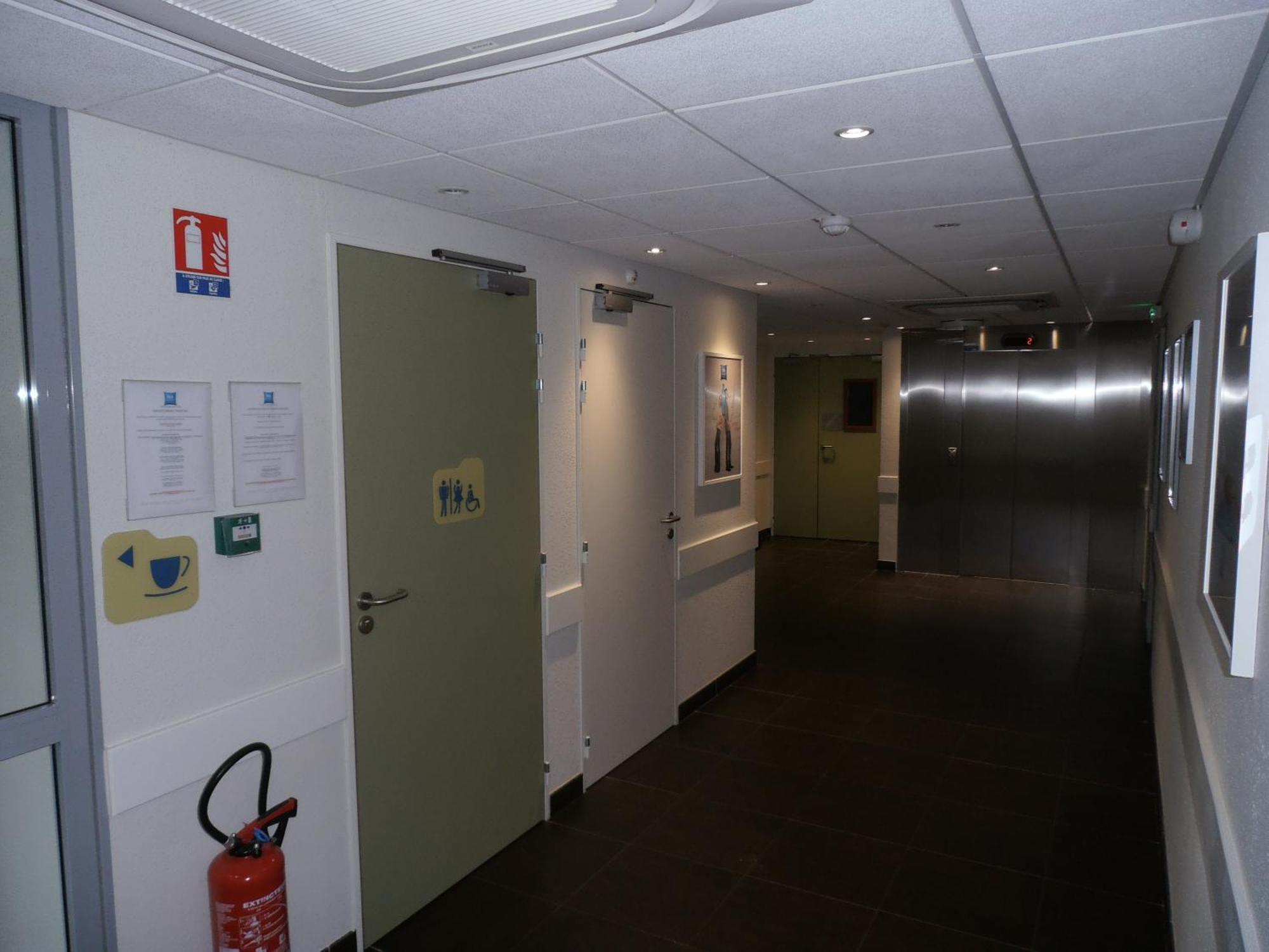 Ibis Budget Romorantin Экстерьер фото
