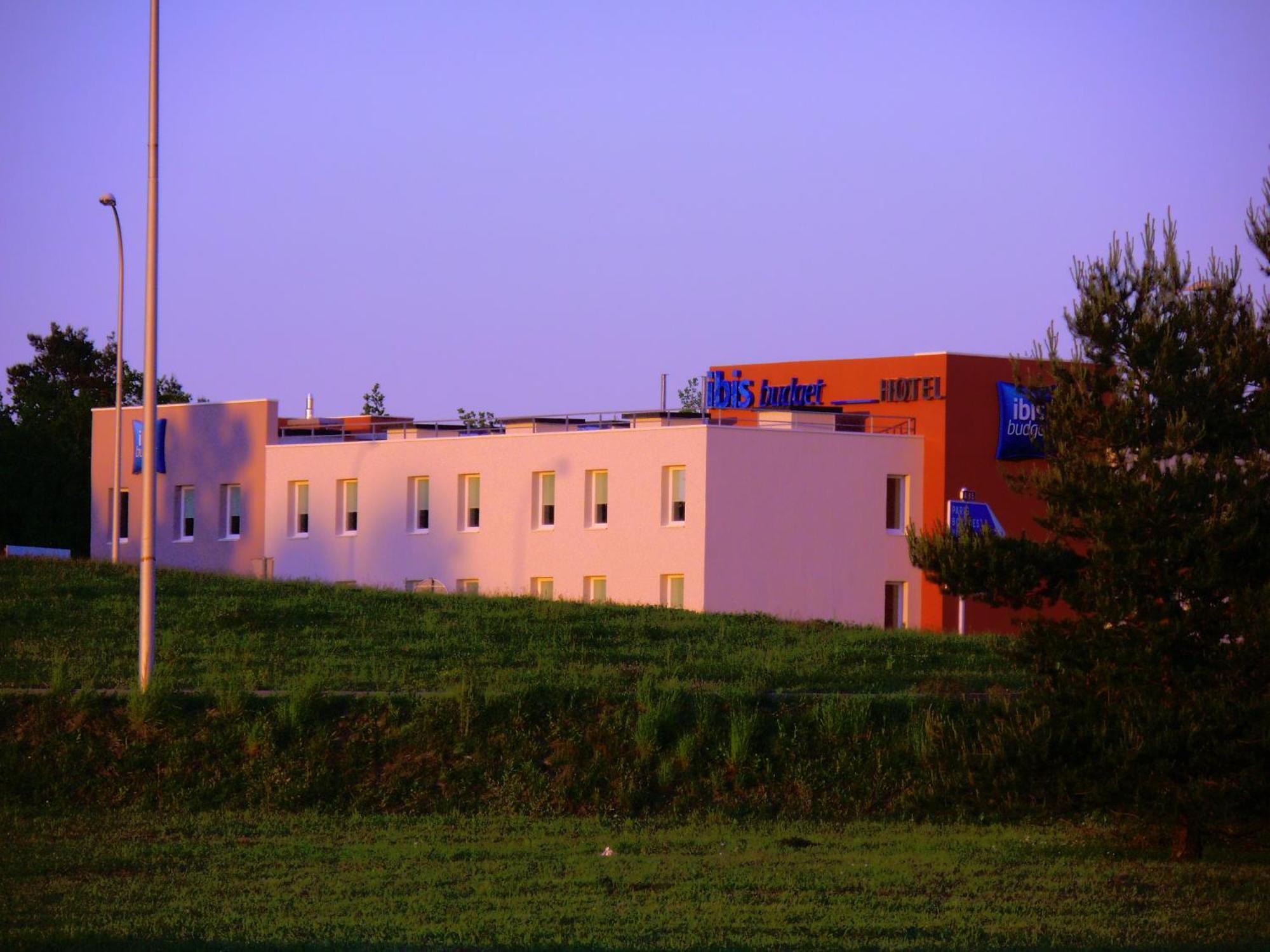 Ibis Budget Romorantin Экстерьер фото