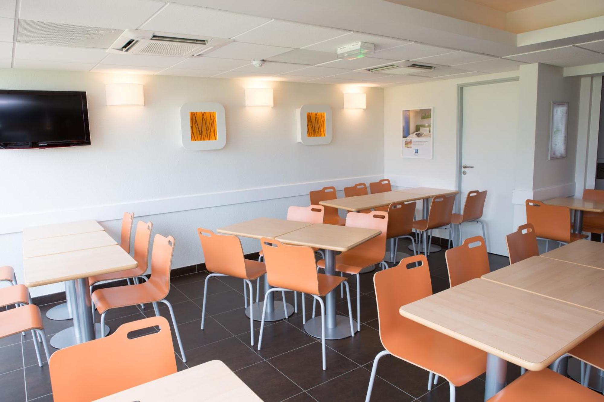 Ibis Budget Romorantin Экстерьер фото