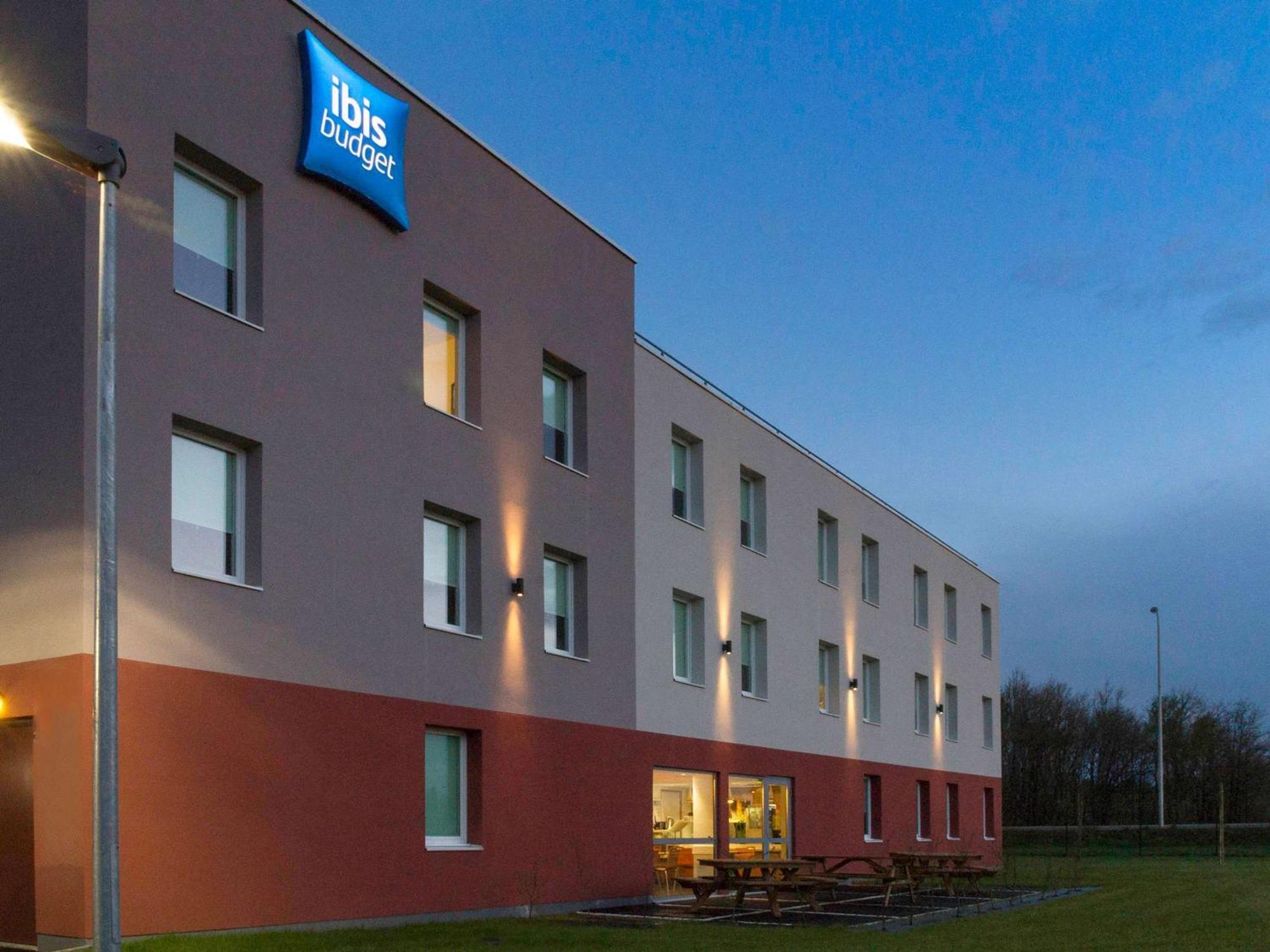 Ibis Budget Romorantin Экстерьер фото